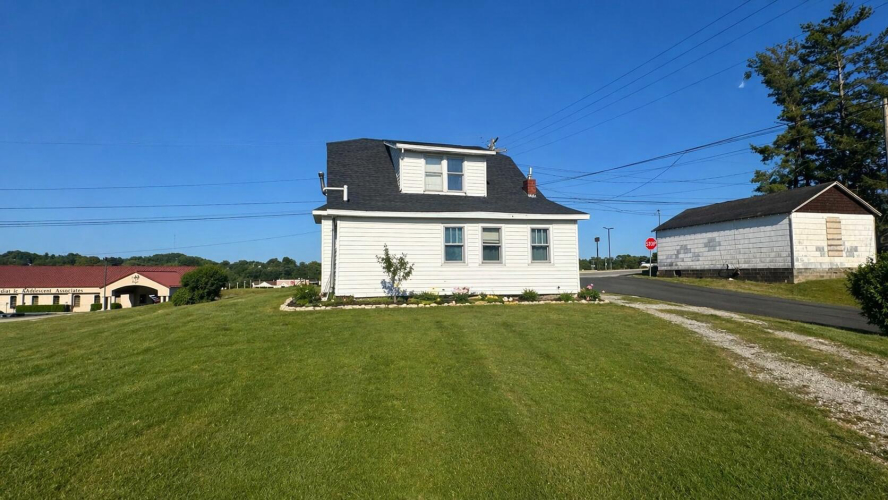 Listing Image 3