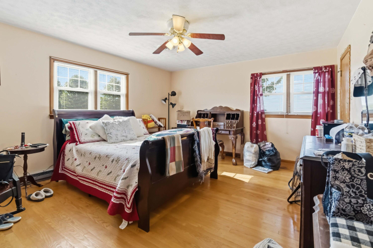 Listing Image 23