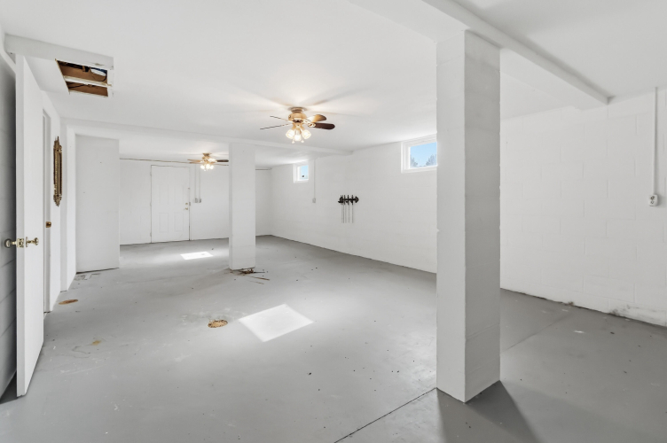 Listing Image 29