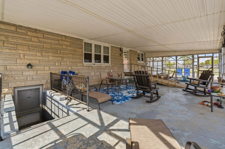 Listing Image 41