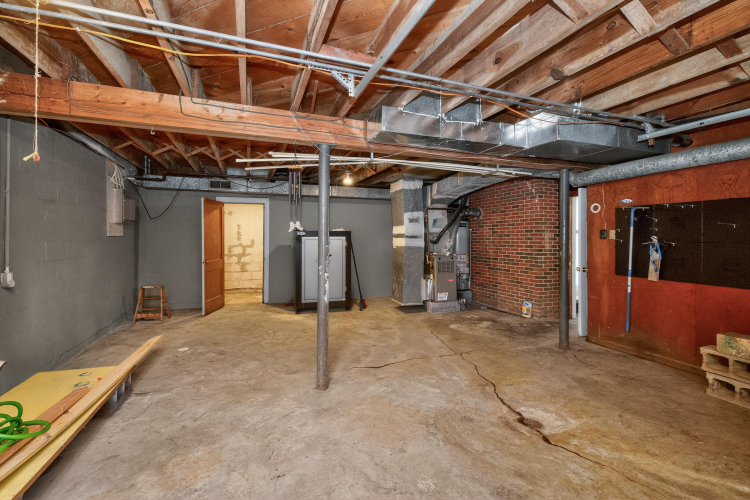 Listing Image 24