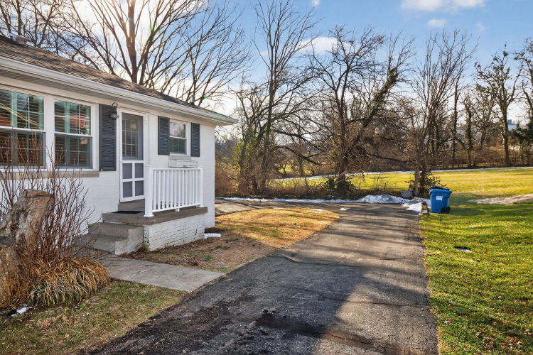 Listing Image 31
