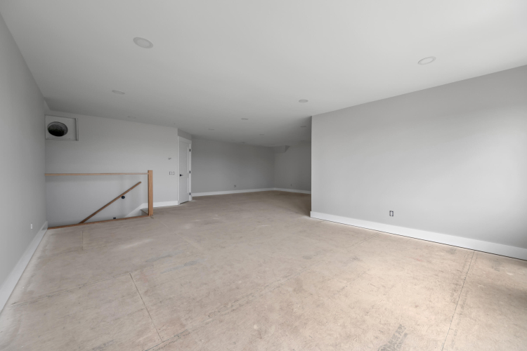 Listing Image 41