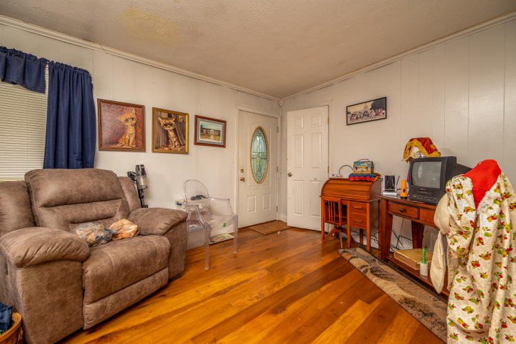 Listing Image 17