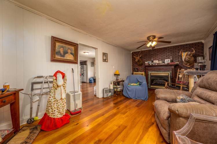 Listing Image 18
