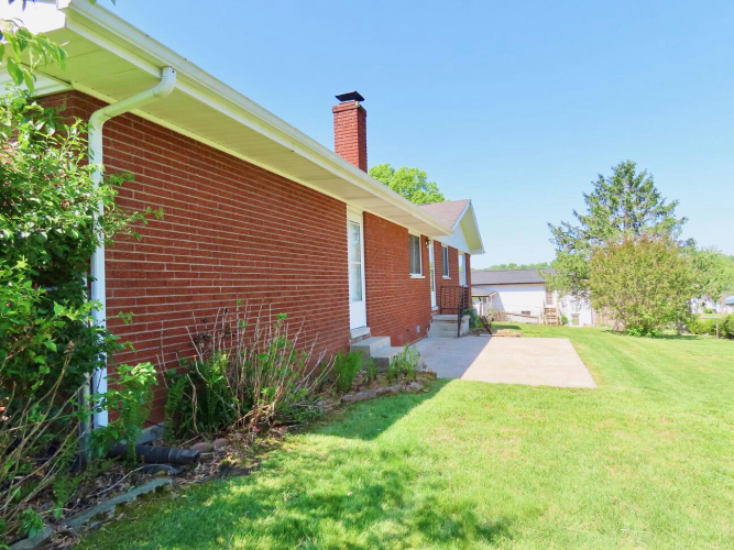Listing Image 8