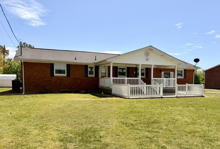 Listing Image 5