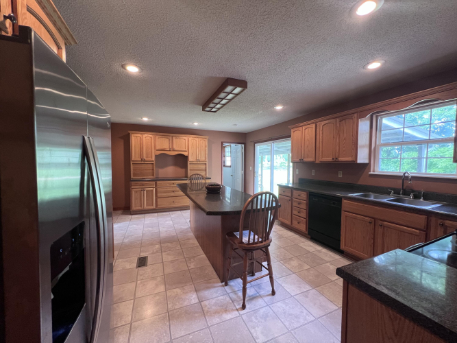 Listing Image 53