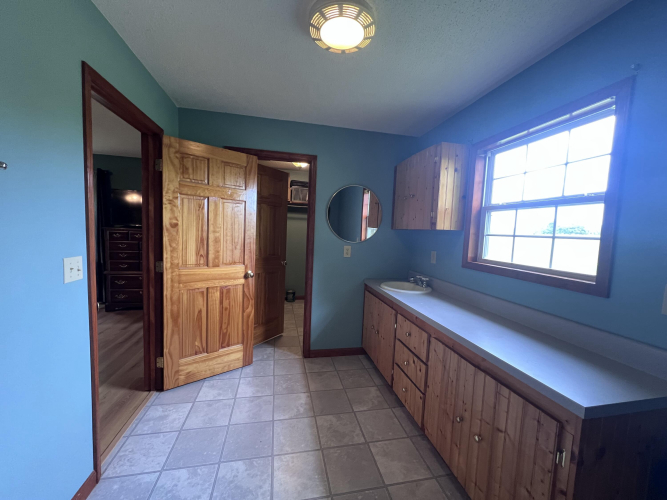 Listing Image 73