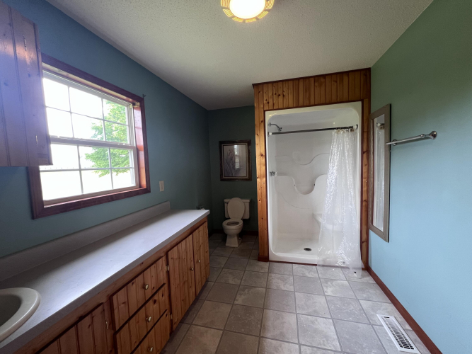 Listing Image 74