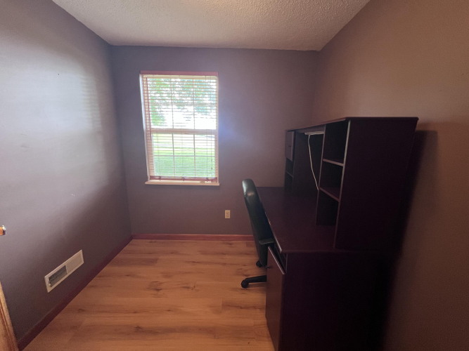 Listing Image 76