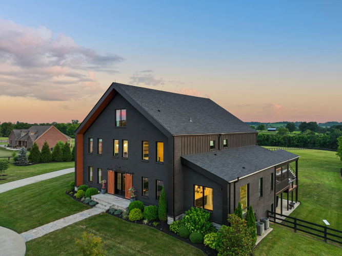 Listing Image 103