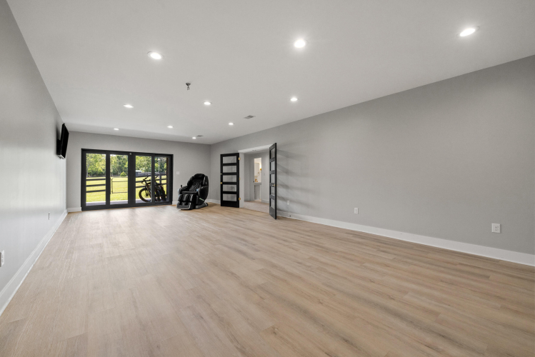 Listing Image 65
