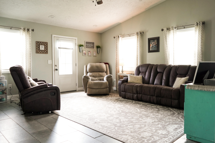 Listing Image 6
