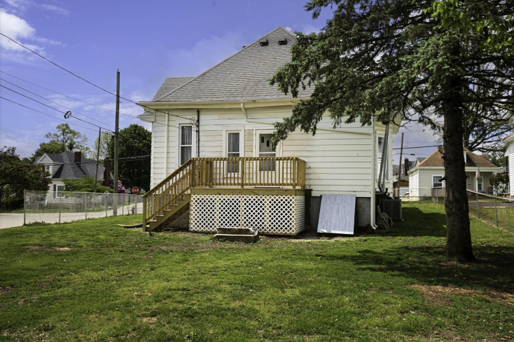 Listing Image 7
