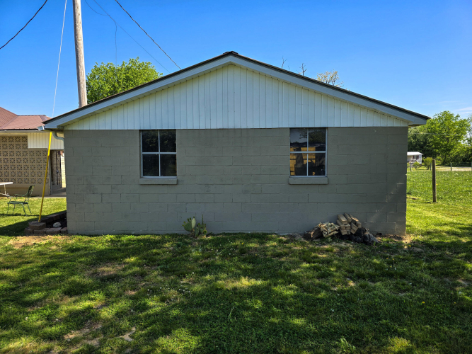 Listing Image 12