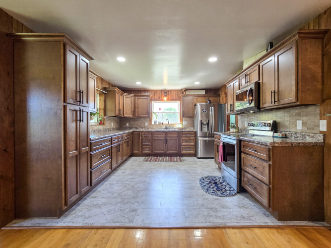 Listing Image 16