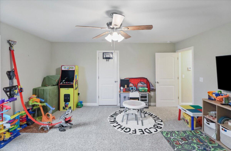 Listing Image 24