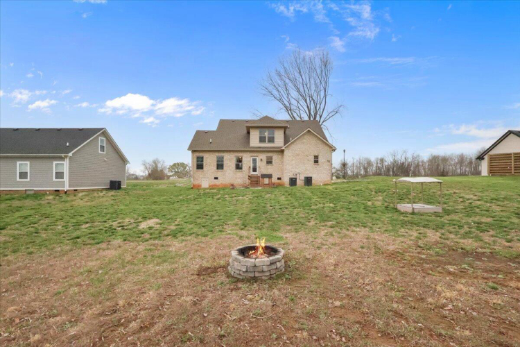 Listing Image 28