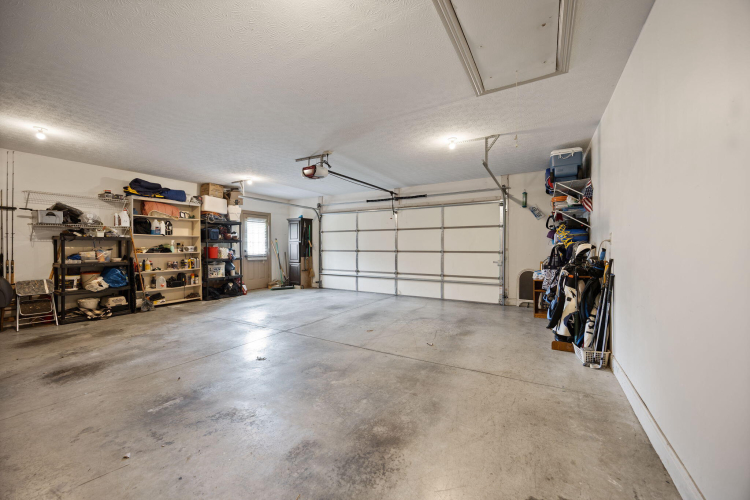 Listing Image 40