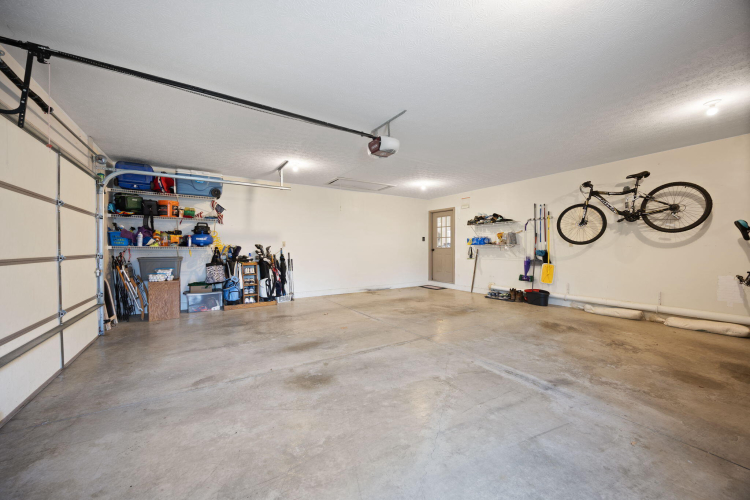 Listing Image 42