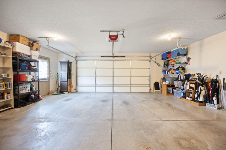 Listing Image 43