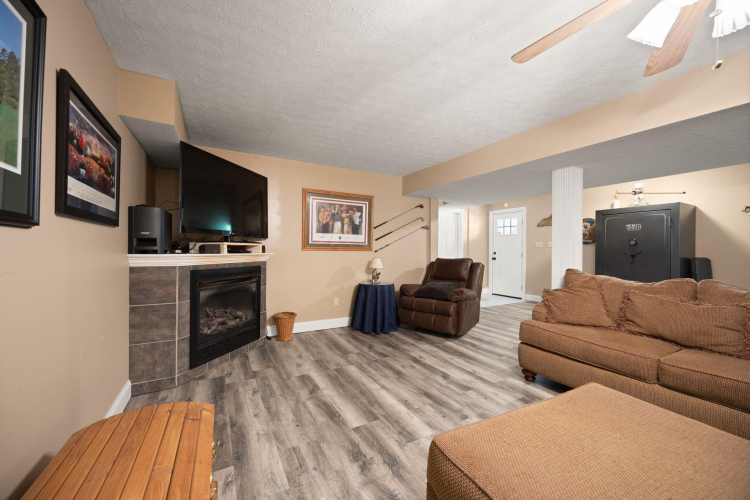 Listing Image 55