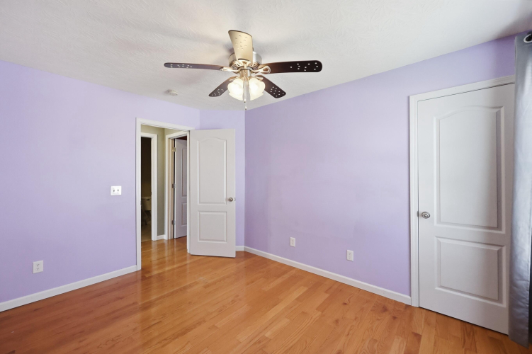 Listing Image 28