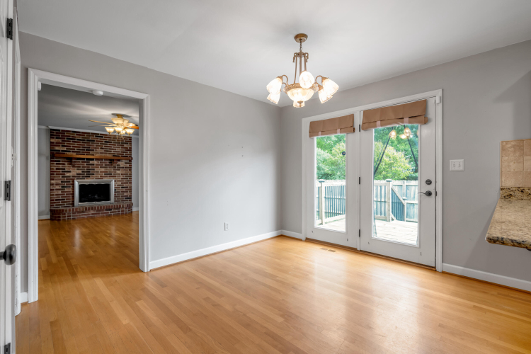 Listing Image 22