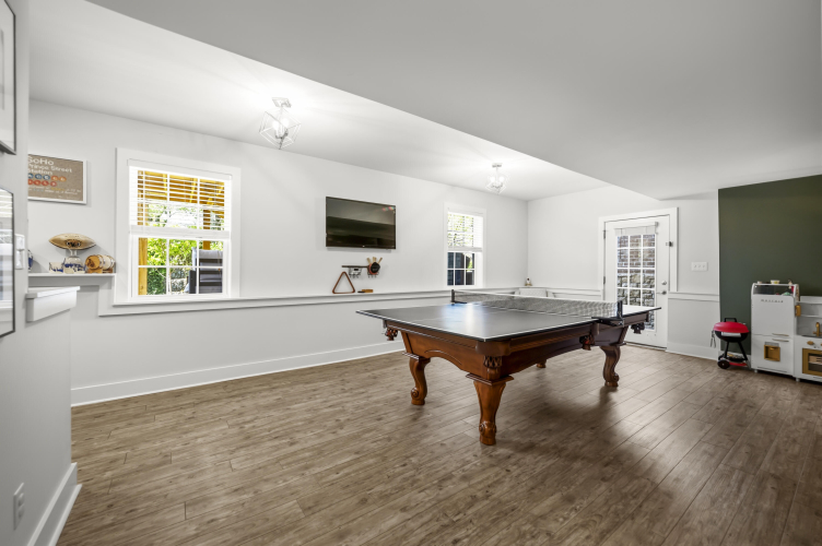 Listing Image 53