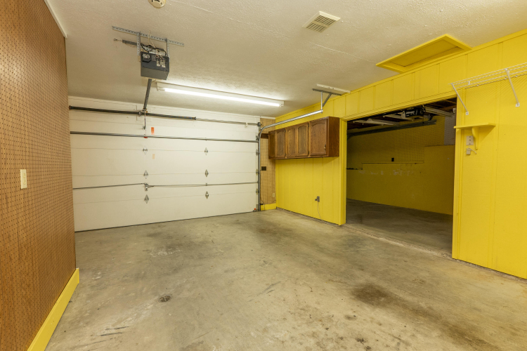 Listing Image 42