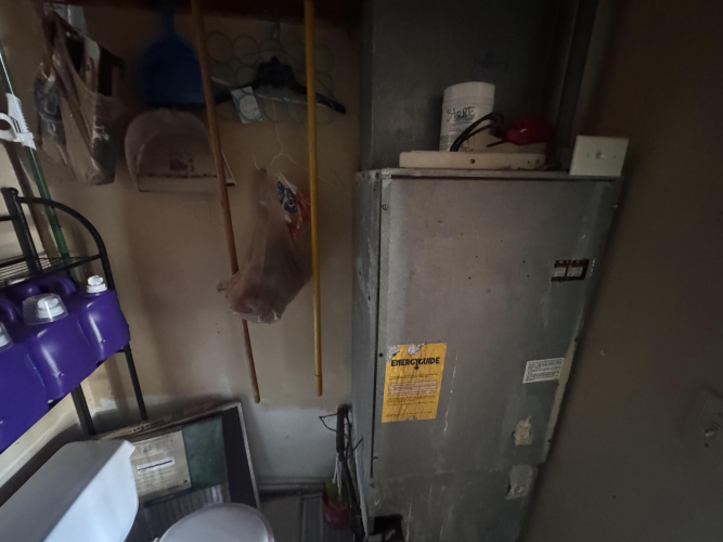 Listing Image 13