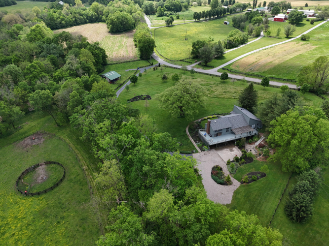 Listing Image 76