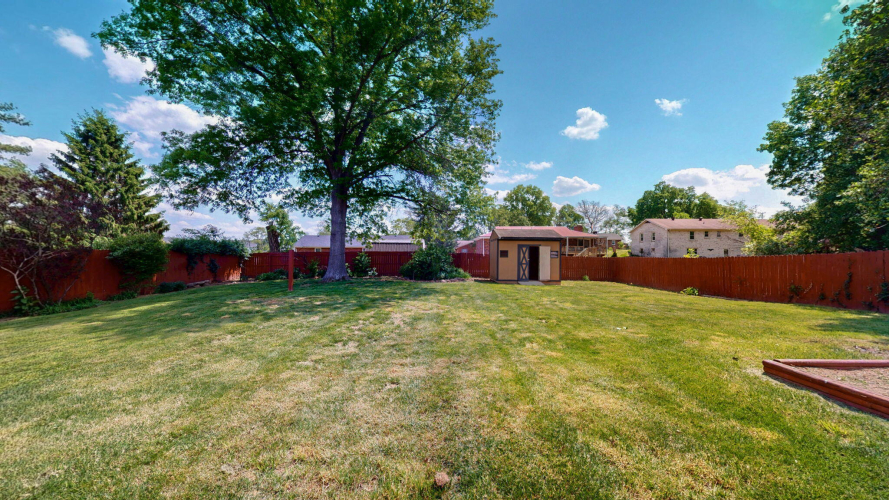 Listing Image 38