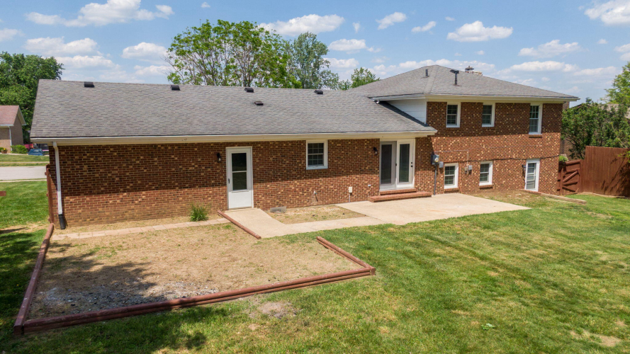 Listing Image 48