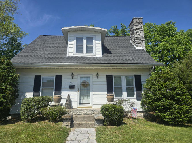Listing Image 3