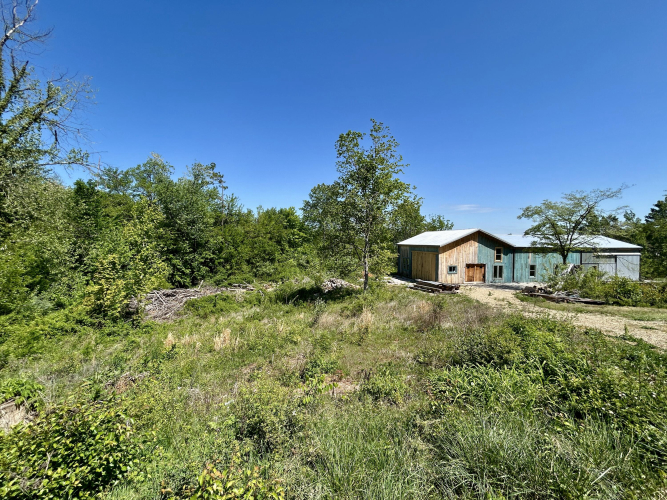Listing Image 7