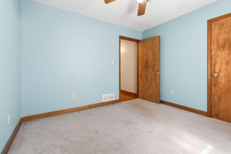Listing Image 24