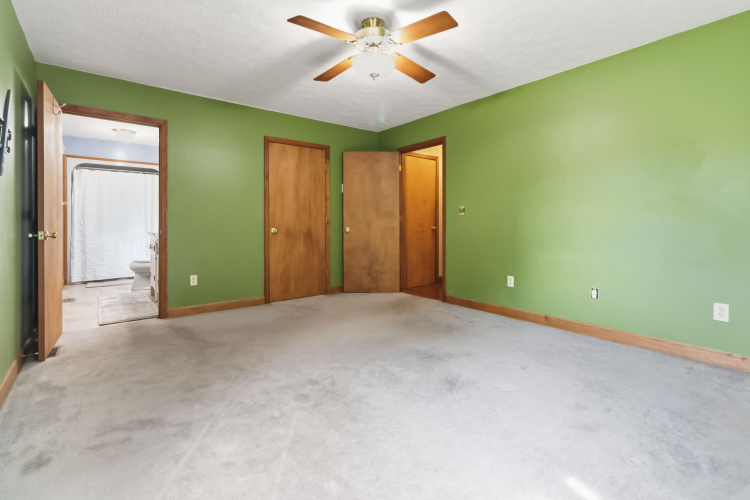 Listing Image 28