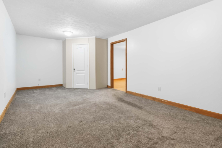 Listing Image 38