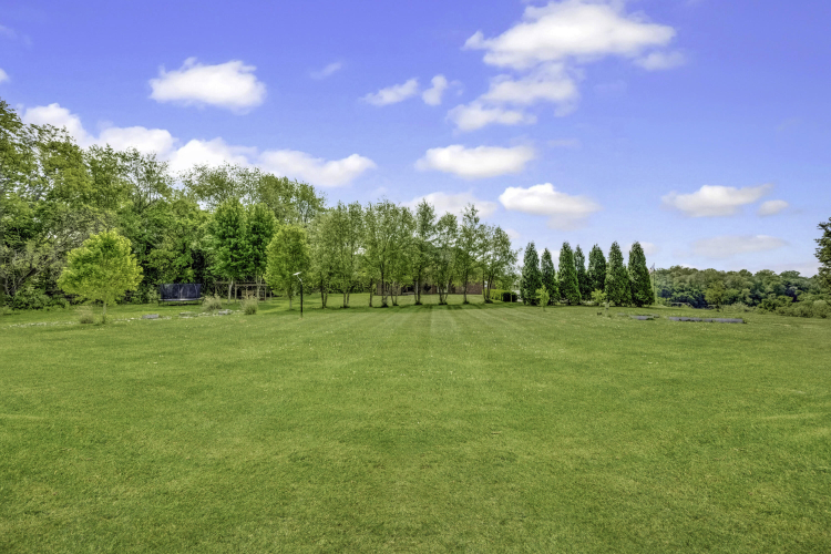 Listing Image 69