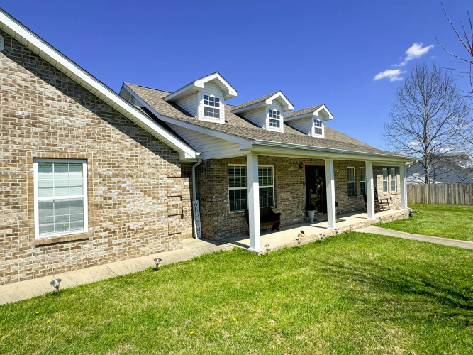 Listing Image 7