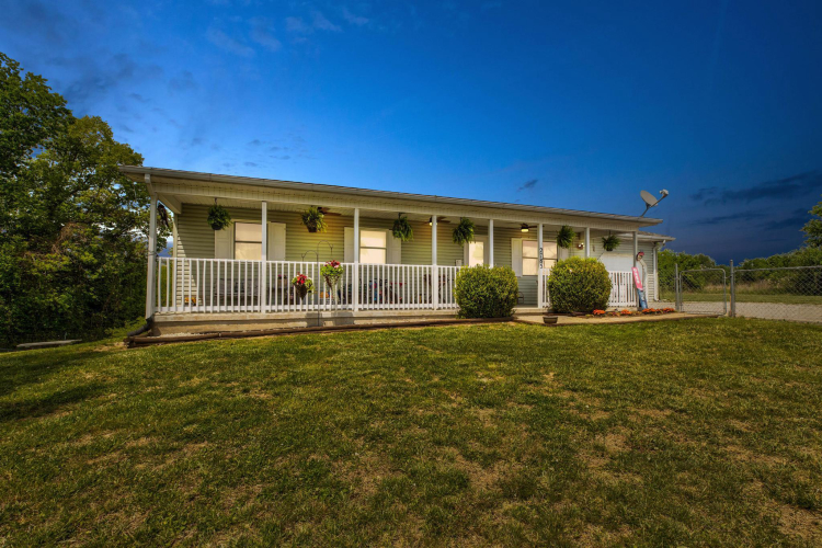 Listing Image 3