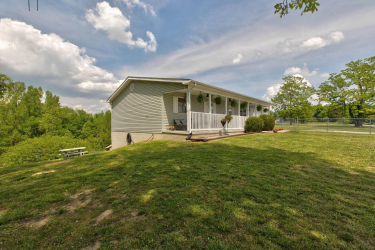 Listing Image 6