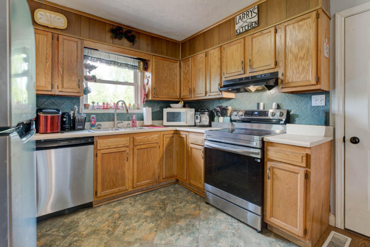 Listing Image 10