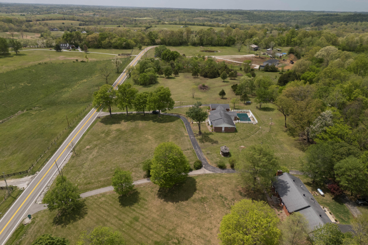 Listing Image 44