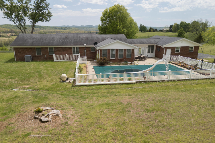 Listing Image 52