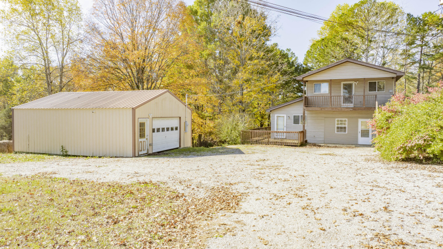 Listing Image 4