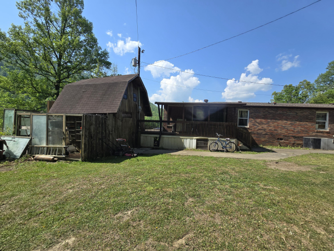 Listing Image 16