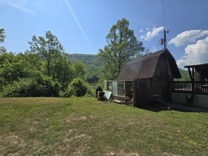 Listing Image 17